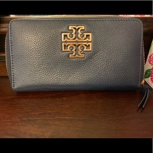 Like New Navy Blue Tory Burch Wallet
